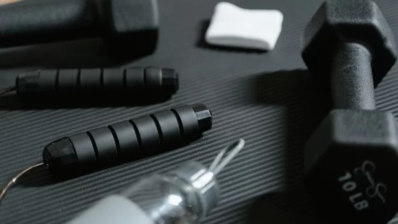 14 Best Workout Equipment And Accessories For Beginners